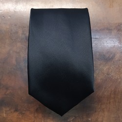 Cravatta nera liscia